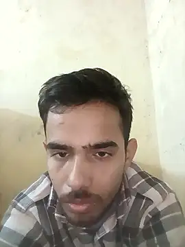 Rajkuma12345 online show from January 13, 2026, 3:32 am