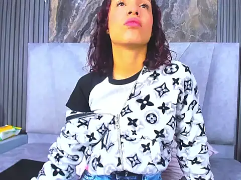 GraceAlexa12 online show from March 31, 2026, 1:46 pm