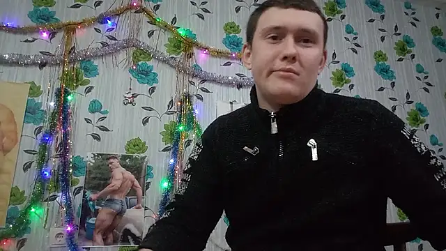 LuxeBoy  online show from January 18, 2026, 11:41 pm