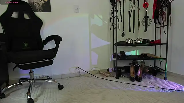 ariannaconnor  online show from January 12, 2026, 3:52 pm