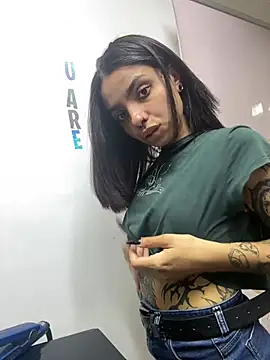 Electra Darkk online show from February 19, 2026, 4:48 pm