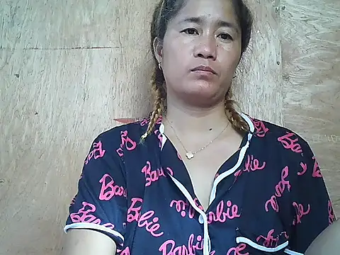 Snapshot of lovelyxxx88 chatting on February 9, 2026, 12:30 am lovelyxxx88 online show from February 9, 2026, 12:30 am
