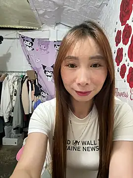 Snapshot of Adela-222 chatting on May 12, 2026, 10:54 am Adela-222 online show from May 12, 2026, 10:54 am