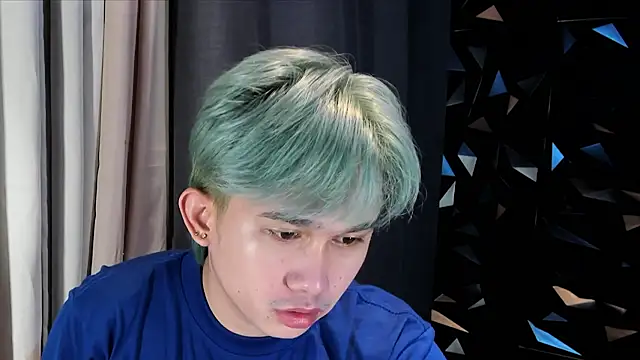 davincihugecock online show from April 5, 2026, 4:57 pm