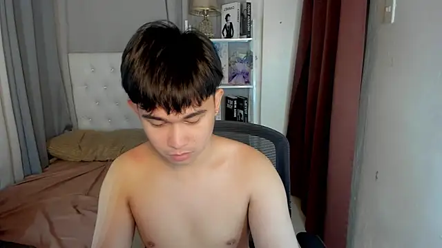 davincihugecock online show from February 19, 2026, 4:37 pm