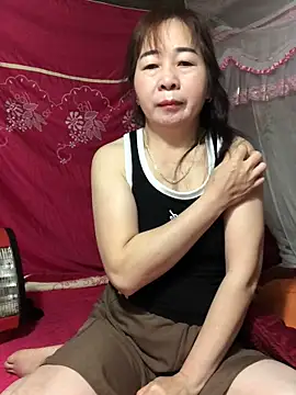 -Mery- online show from February 25, 2026, 6:08 pm