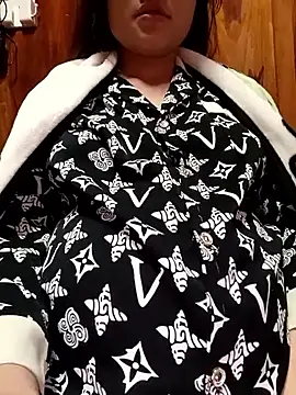 Shiny 68 online show from January 18, 2026, 2:53 pm