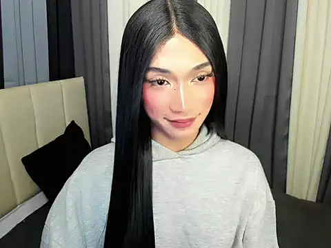 FyangFoxx online show from May 6, 2026, 5:50 pm