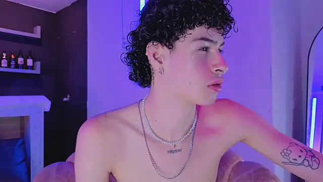 nova salvatore online show from March 11, 2026, 3:22 am