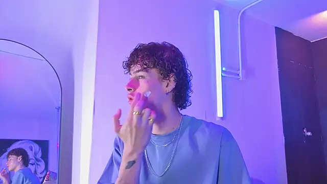 nova salvatore online show from April 6, 2026, 2:29 am