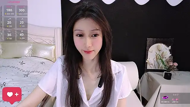 Snapshot of Queenbb88 chatting on June 5, 2026, 11:49 am Queenbb88 online show from June 5, 2026, 11:49 am