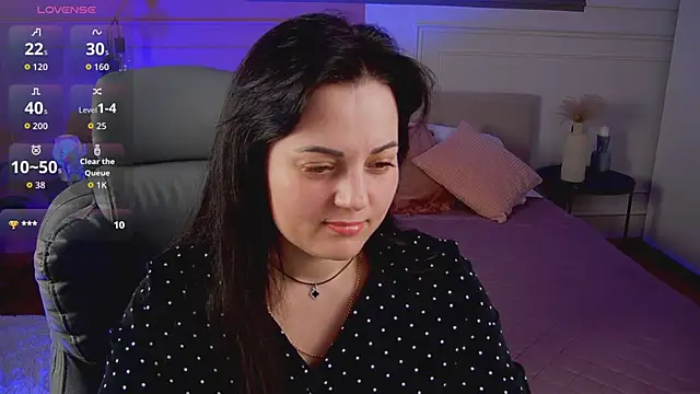  SilkyShadow  online show from March 14, 2026, 1:11 am