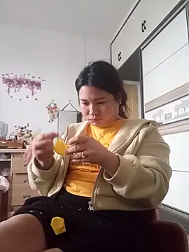 Minaa2x online show from April 7, 2026, 7:43 am