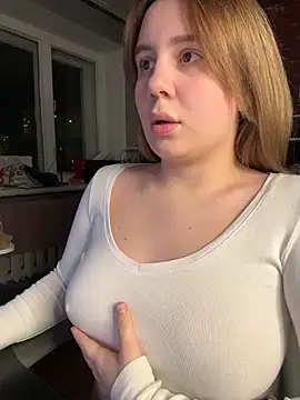 AnnaSeint online show from February 26, 2026, 4:51 pm