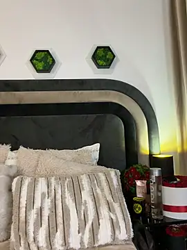 LucyBridgette online show from March 25, 2026, 5:40 am