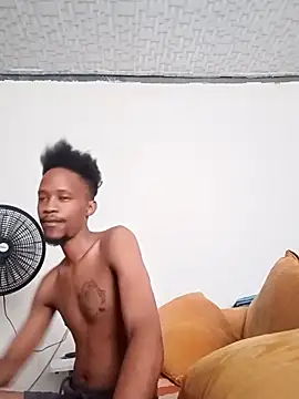 Snapshot of Winterslender chatting on February 20, 2026, 3:14 pm Winterslender online show from February 20, 2026, 3:14 pm