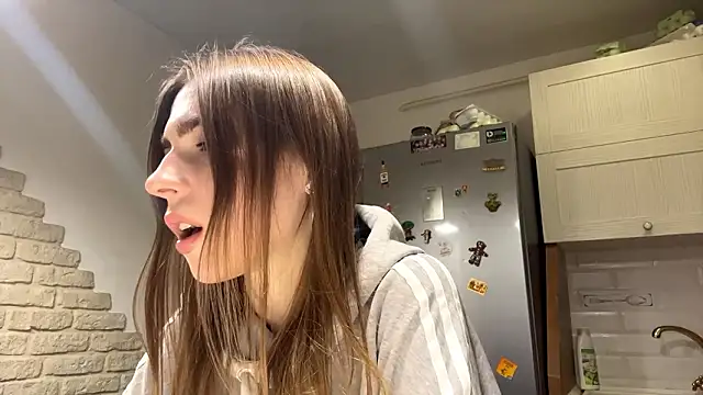 ElsieKuhlmann online show from January 17, 2026, 3:10 am