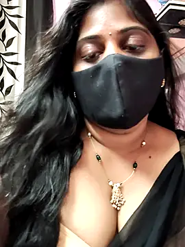 Snapshot of suma_telugu1 chatting on July 22, 2026, 2:35 am suma telugu1 online show from July 22, 2026, 2:35 am