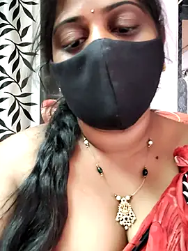Snapshot of suma_telugu1 chatting on July 15, 2026, 2:18 am suma telugu1 online show from July 15, 2026, 2:18 am