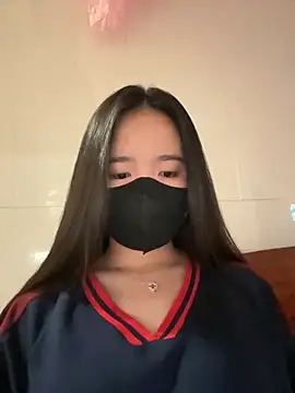 Gwen879 online show from March 23, 2026, 12:22 am