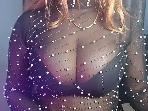 Luscious Eyessss online show from February 4, 2026, 6:03 pm