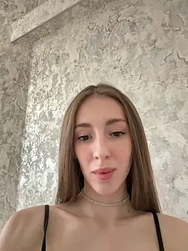 emmii miu online show from February 20, 2026, 1:57 pm