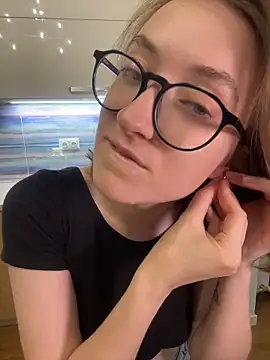 Snapshot of Persephone_Kore chatting on June 21, 2026, 6:03 pm Persephone Kore online show from June 21, 2026, 6:03 pm