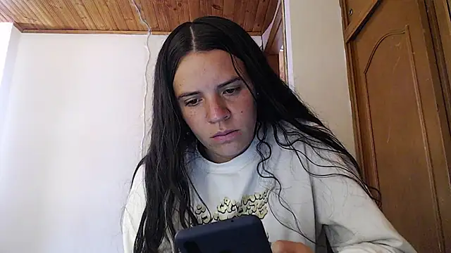 Shanel Lozano online show from April 24, 2026, 6:10 pm