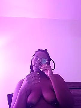 Kokohayes online show from February 25, 2026, 8:52 pm