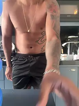 Gustavo17model online show from January 19, 2026, 4:11 pm