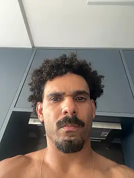 Gustavo17model online show from January 8, 2026, 7:31 pm