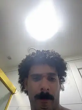 Gustavo17model online show from February 6, 2026, 12:23 pm