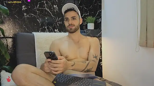 Apolo lux1 online show from January 12, 2026, 2:40 am