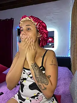 Snapshot of MelisaAGT chatting on March 3, 2026, 9:33 pm MelisaAGT online show from March 3, 2026, 9:33 pm