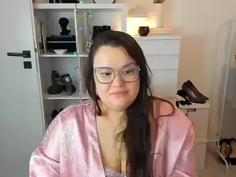 Snapshot of HollyDanceSoul chatting on March 2, 2026, 7:21 pm HollyDanceSoul online show from March 2, 2026, 7:21 pm