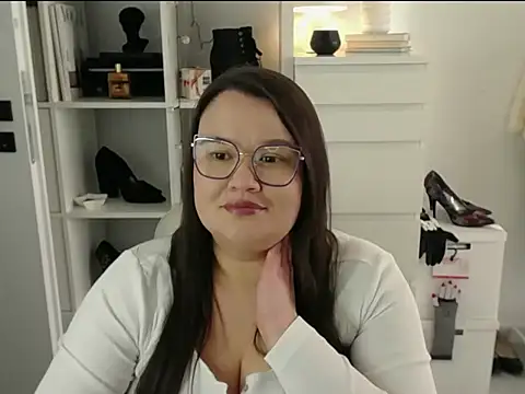 HollyDanceSoul online show from March 12, 2026, 3:38 pm