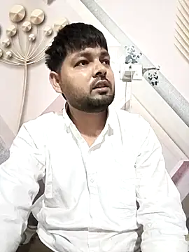Snapshot of Pulkeet1433 chatting on April 6, 2026, 2:40 pm Pulkeet1433 online show from April 6, 2026, 2:40 pm