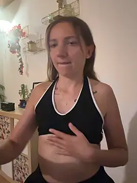 Snapshot of Marina_und_Jayden chatting on August 7, 2026, 8:48 pm Marina und Jayden online show from August 7, 2026, 8:48 pm