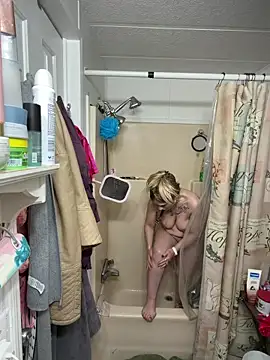 Karmab69 online show from February 17, 2026, 6:16 pm