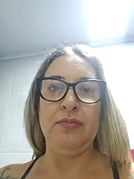 Snapshot of bellafortune69 chatting on February 26, 2026, 10:04 am bellafortune69 online show from February 26, 2026, 10:04 am