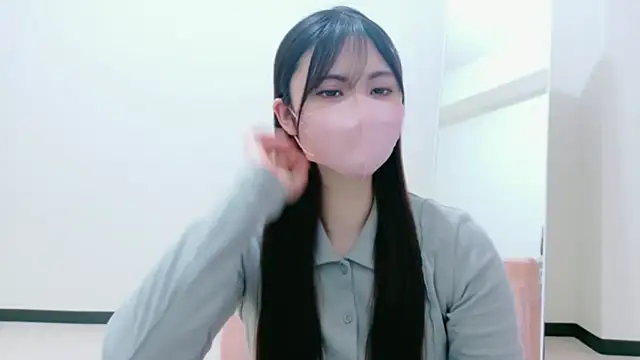 Snapshot of Miria-pq chatting on March 3, 2026, 11:12 pm Miria-pq online show from March 3, 2026, 11:12 pm