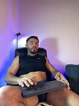 thiago ferrari  online show from March 23, 2026, 1:17 am