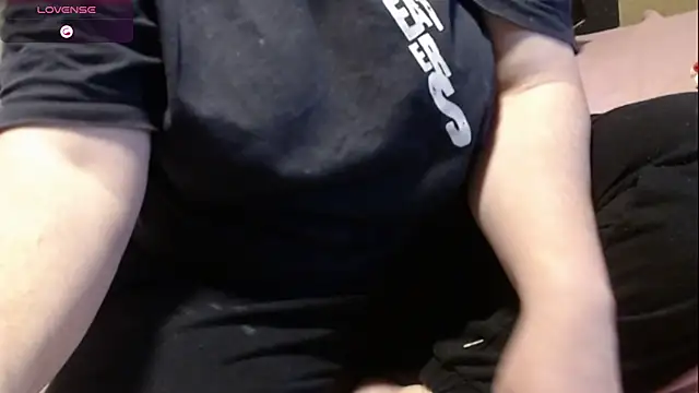 Snapshot of Santanna77 chatting on February 7, 2026, 7:16 am Santanna77 online show from February 7, 2026, 7:16 am