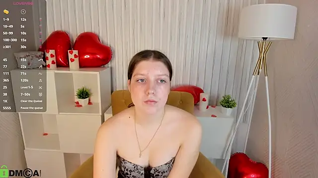 Casandra Joness online show from April 8, 2026, 5:42 am