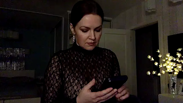 Ivoryne online show from March 3, 2026, 10:06 pm