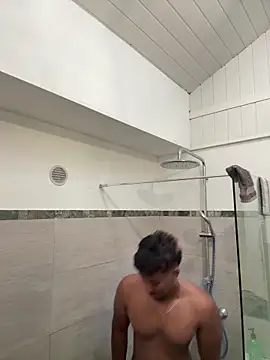 Axel black10 online show from April 18, 2026, 1:13 pm