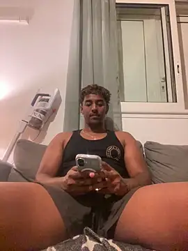 Axel black10 online show from March 31, 2026, 7:27 pm