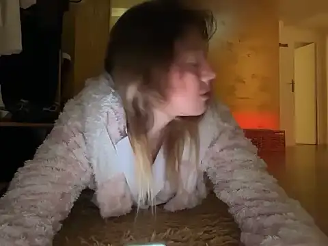 Luxerin online show from March 4, 2026, 7:32 pm