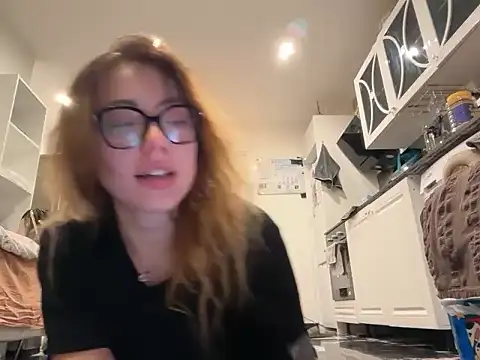 Luxerin online show from March 7, 2026, 9:20 pm