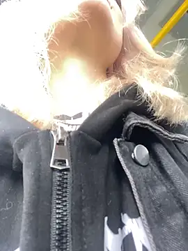 aka Blonde online show from May 15, 2026, 8:12 am